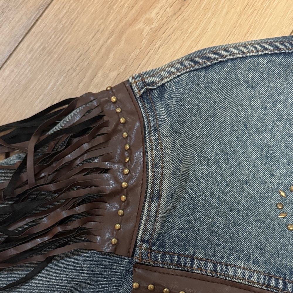 GALITA NWT L CROPPED WESTERN Denim Brown fringe bronze studs Jacket - Picture 6 of 8